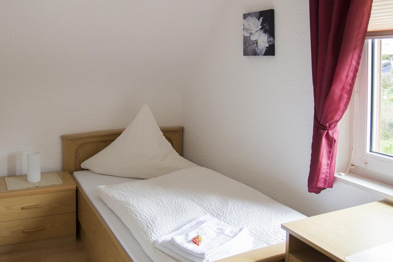 Pension Klosterschenke Блискастель Экстерьер фото